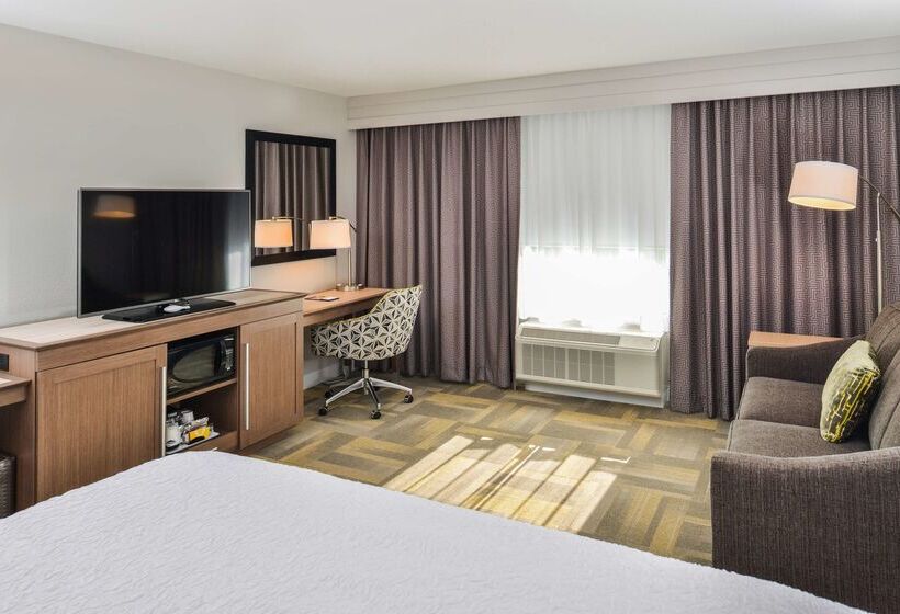 בית מלון כפרי Hampton Inn & Suites Altoonades Moines