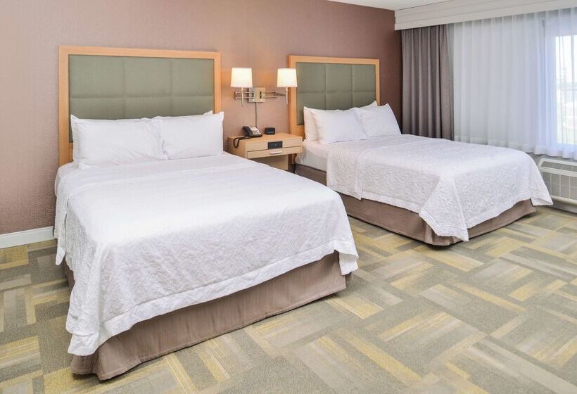 فندق Hampton Inn & Suites Altoonades Moines