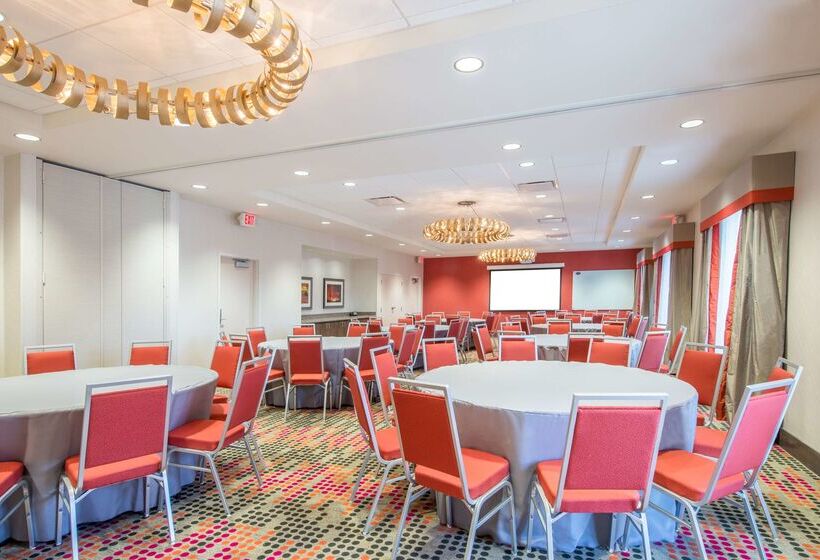 هتل Hampton Inn & Suites Phoenix East Mesa