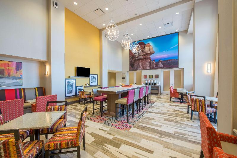 هتل Hampton Inn & Suites Phoenix East Mesa