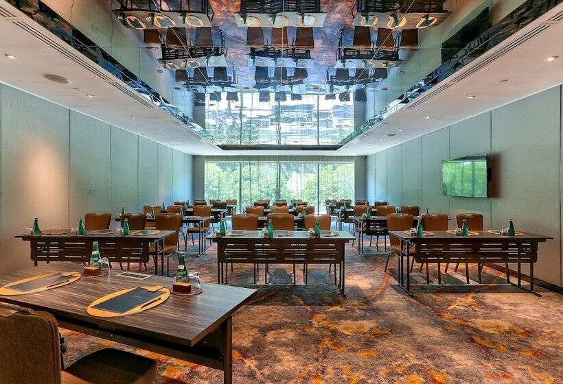 בית מלון כפרי Hilton Kota Kinabalu