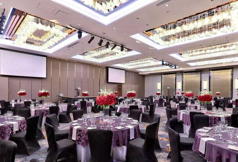 בית מלון כפרי Hilton Kota Kinabalu