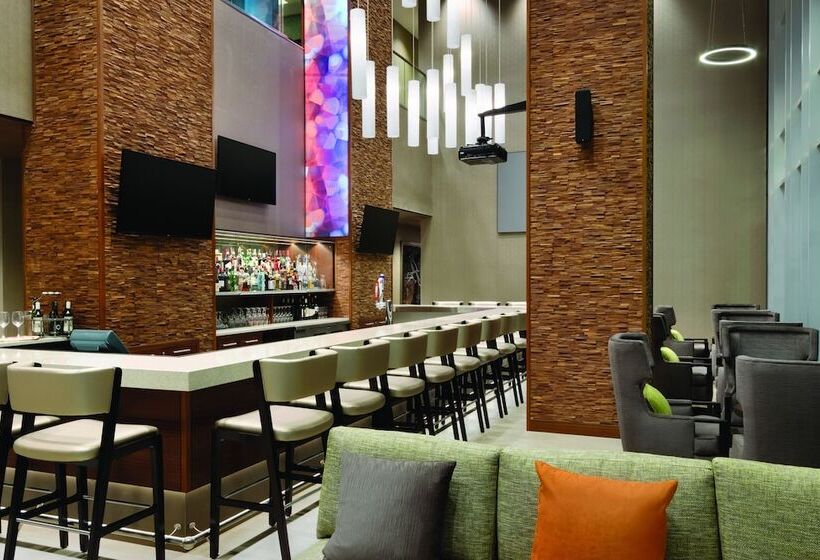 בית מלון כפרי Homewood Suites By Hilton Calgary Downtown