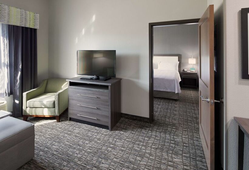 ホテル Homewood Suites By Hilton Topeka