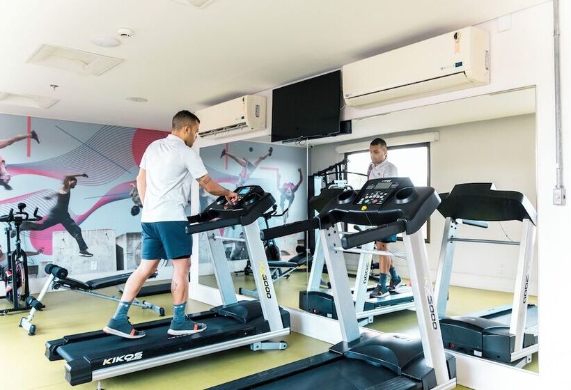 בית מלון כפרי Nacional Inn Palmas