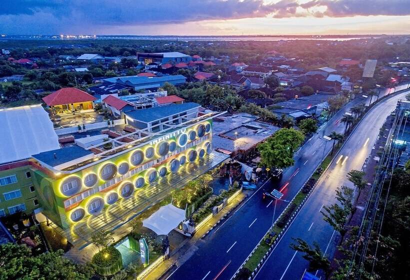 هتل Infinity8 Bali