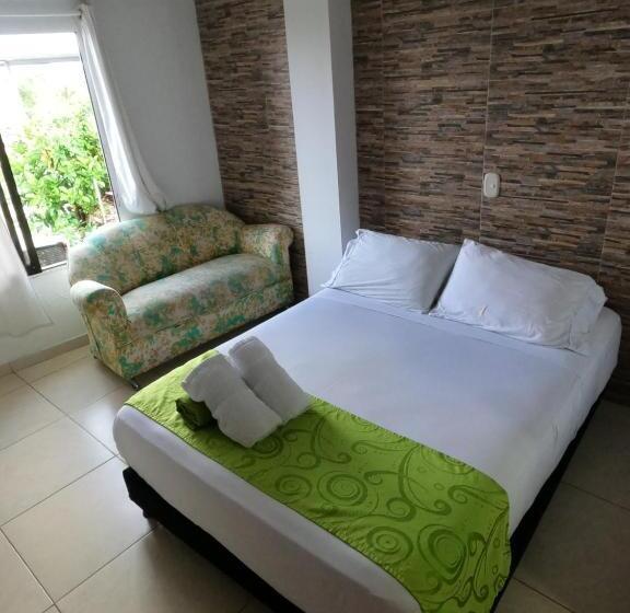 هتل La Posada De Lulu