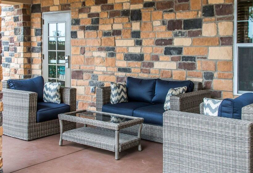 בית מלון כפרי Mainstay Suites Cotulla