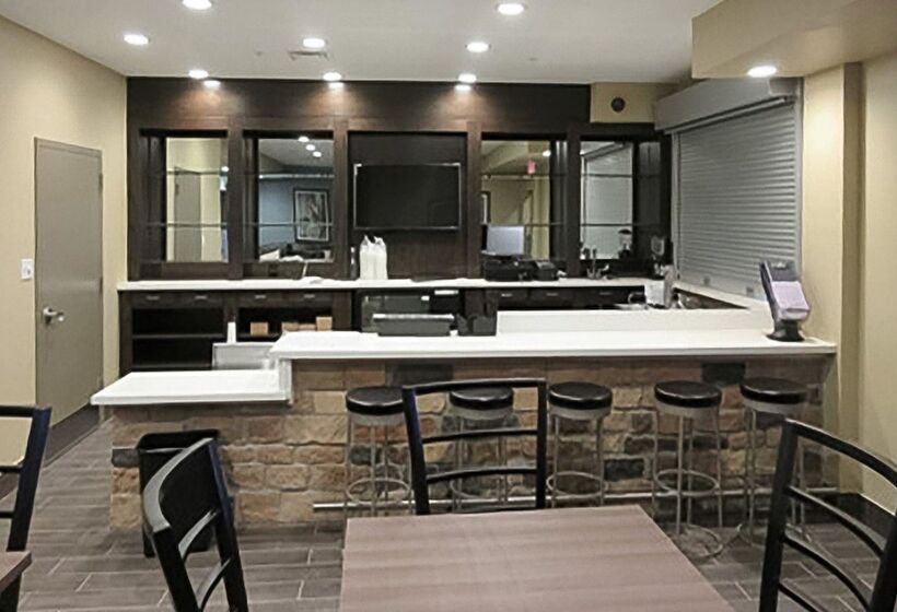 בית מלון כפרי Mainstay Suites Cotulla