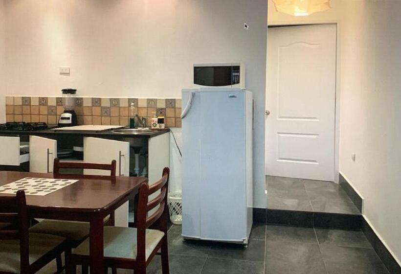 בית מלון כפרי Manaya Bed & Breakfast