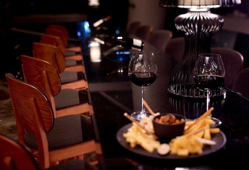 Pullman Istanbul Hotel & Convention Center