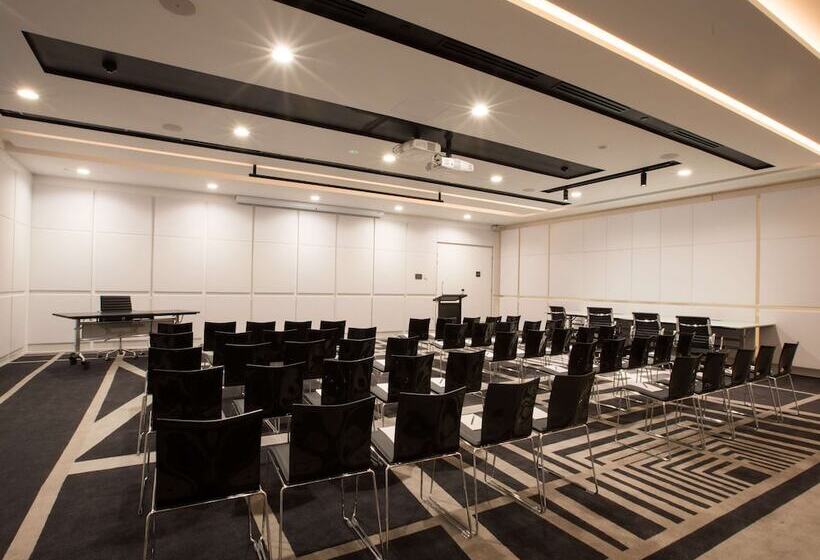 בית מלון כפרי Pullman Sydney Airport