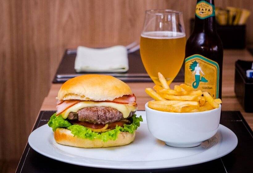 בית מלון כפרי Ritz Copacabana Boutique