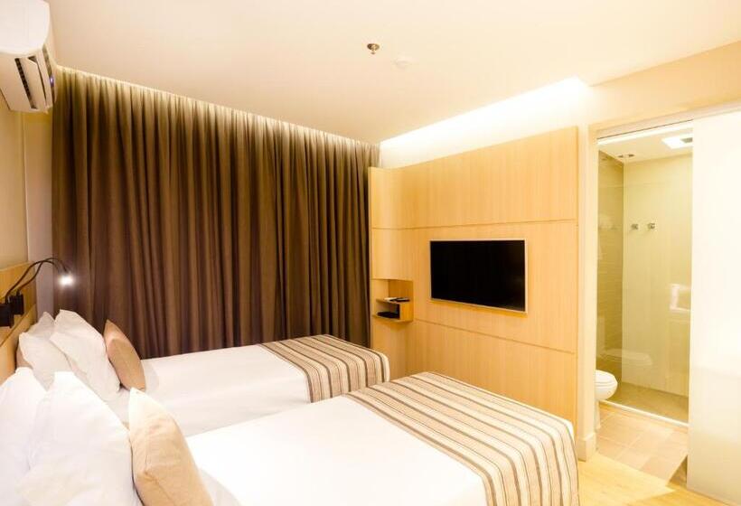 בית מלון כפרי Ritz Copacabana Boutique