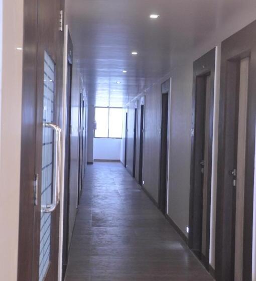 בית מלון כפרי Sai Residency