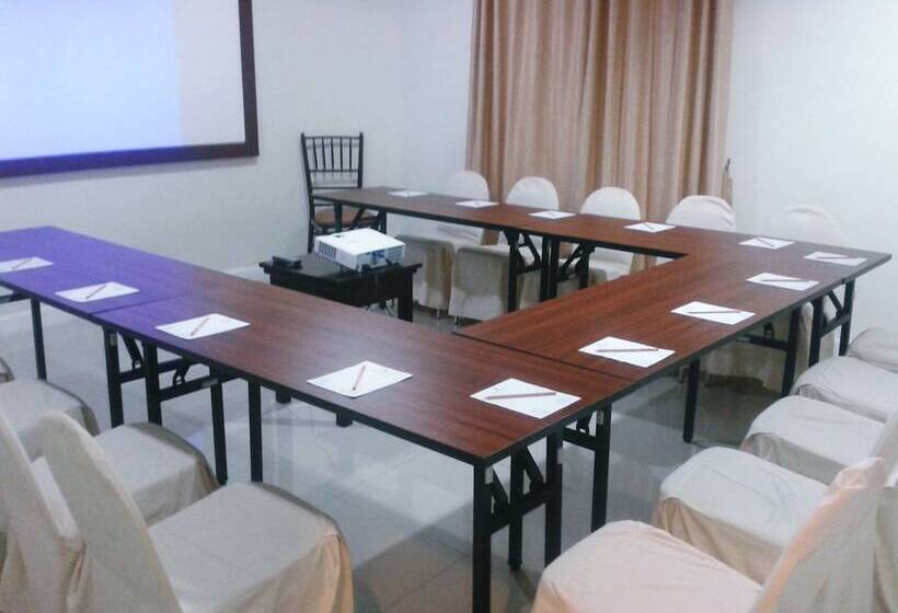 ホテル Sofyaninn Srigunting