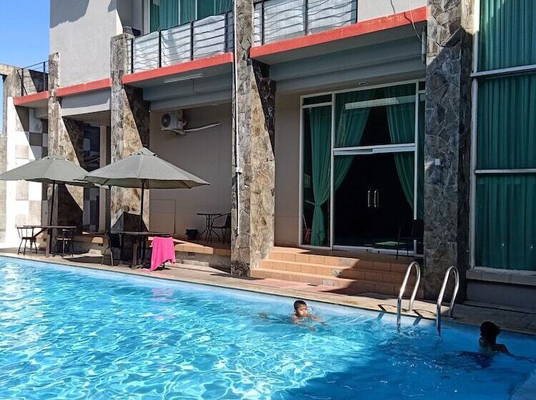 호텔 Surya Palace Syariah