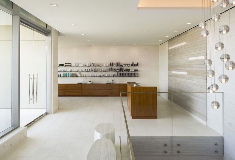 酒店 The Ritzcarlton Residences, Waikiki Beach