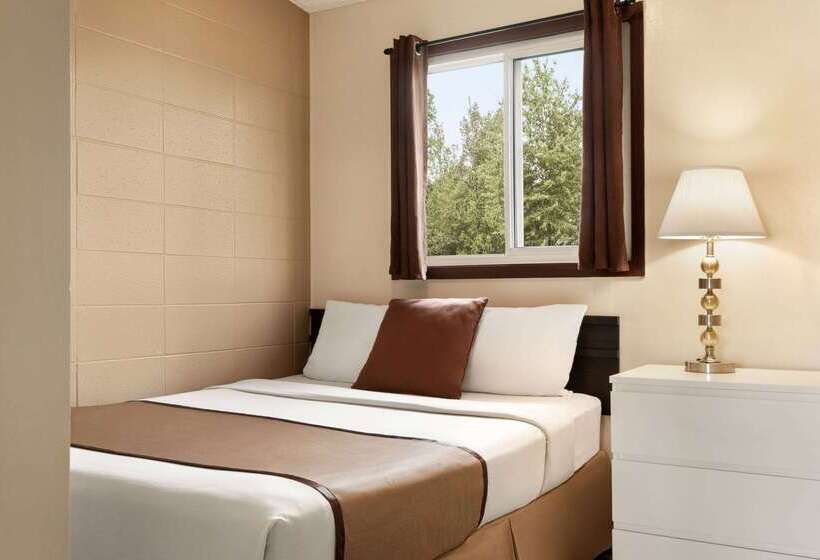 فندق Thriftlodge Edmonton