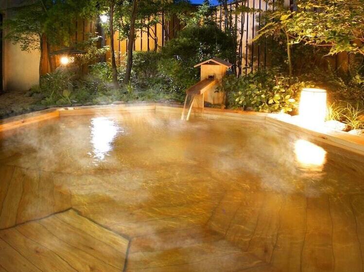 هتل Tsukagoshiyashichibee