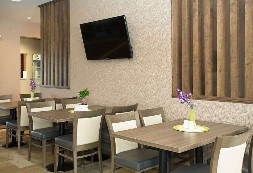 酒店 Wingate By Wyndham Calgary Airport