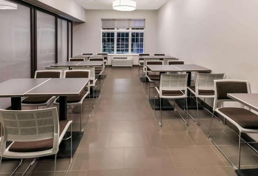 Microtel Inn And Suites By Wyndham Monahans