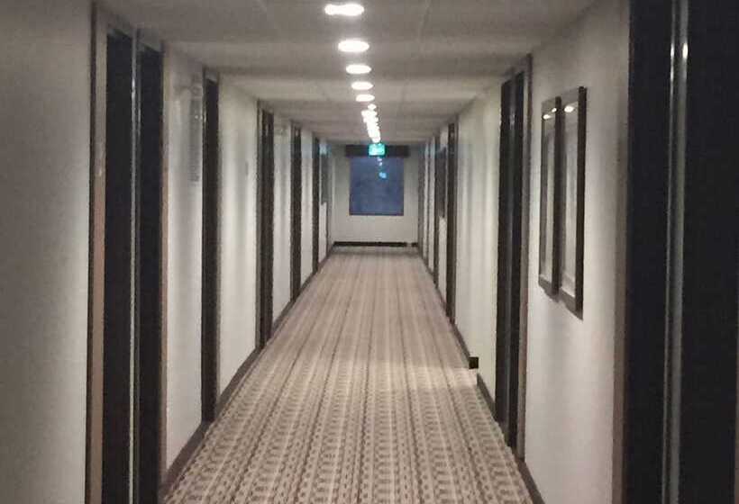 Microtel Inn & Suites By Wyndham Kirkland Lake
