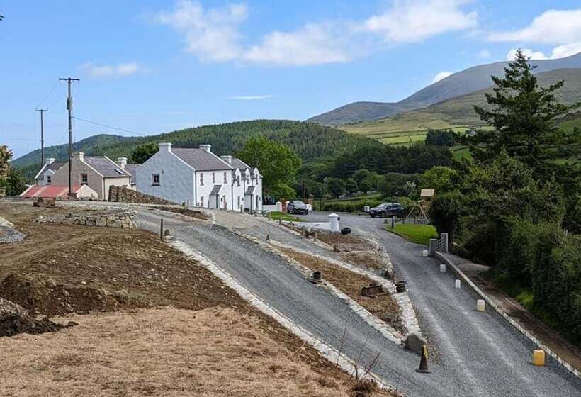 Millers Close Holiday Cottages