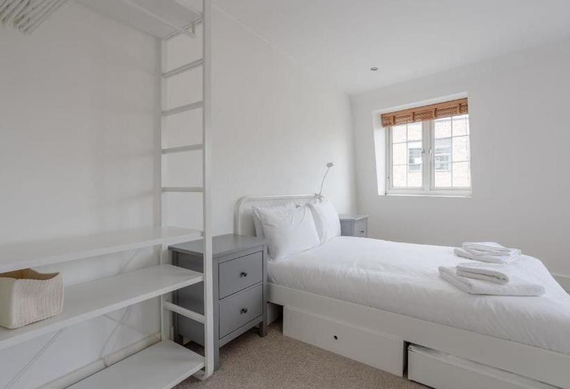 Modern And Central 2 Bedroom Apartment Close To Euston Station