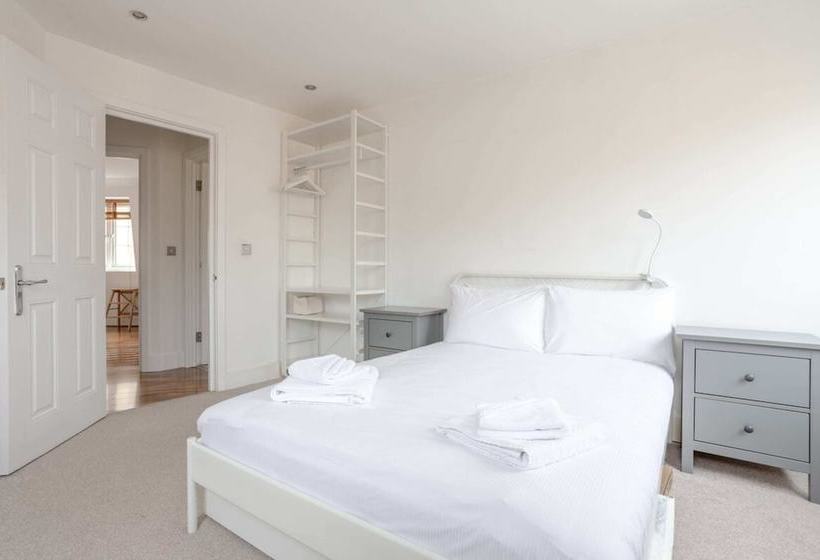 Modern And Central 2 Bedroom Apartment Close To Euston Station