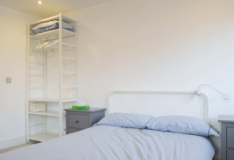 Modern And Central 2 Bedroom Apartment Close To Euston Station