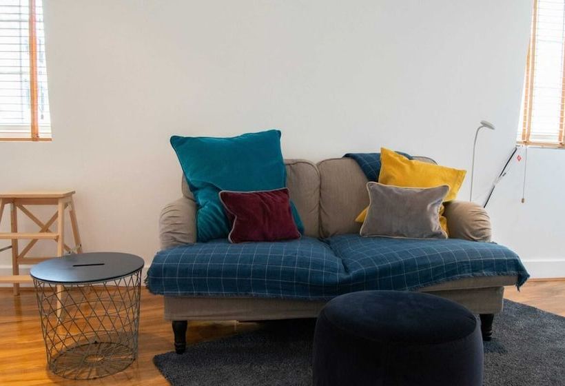 Modern And Central 2 Bedroom Apartment Close To Euston Station