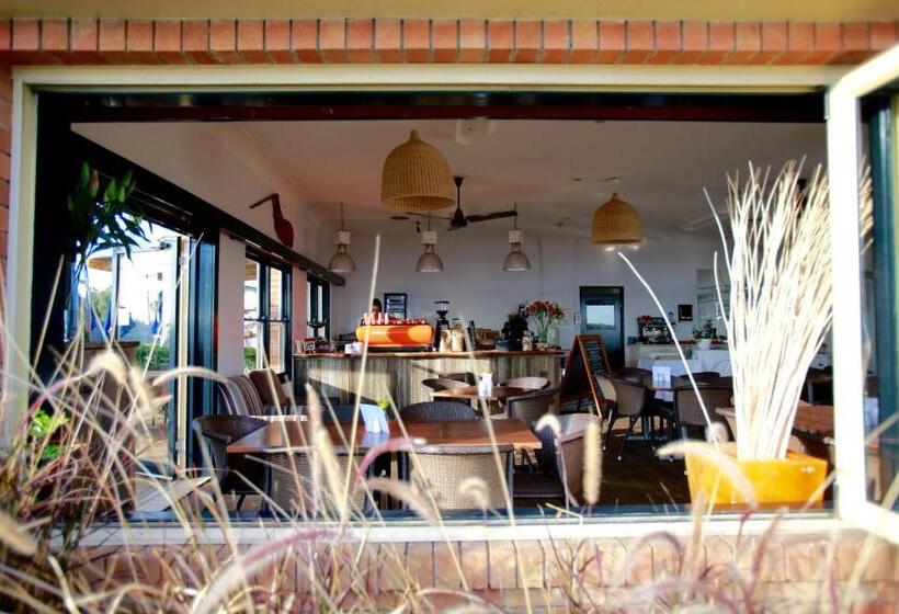 מוטל Tea Gardens