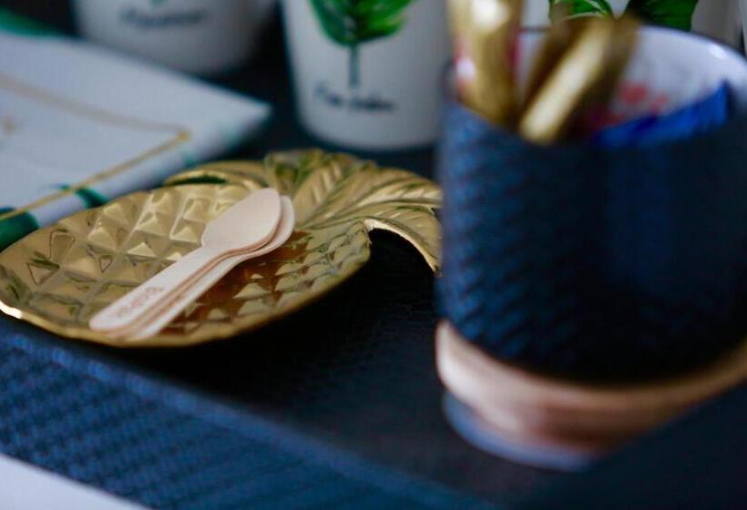 מוטל Tea Gardens