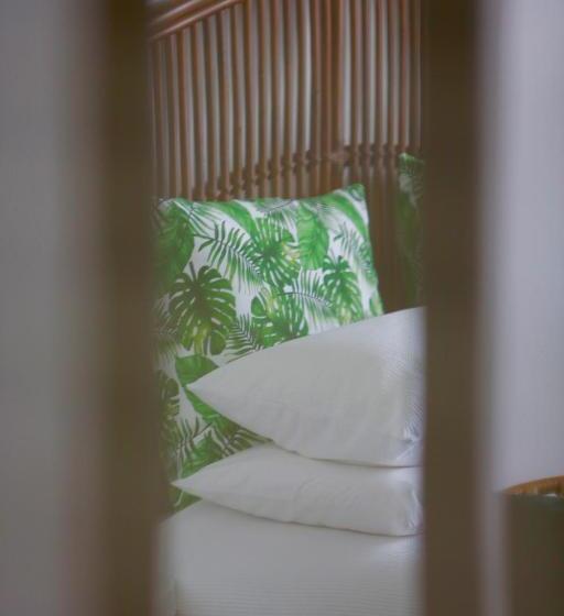 מוטל Tea Gardens