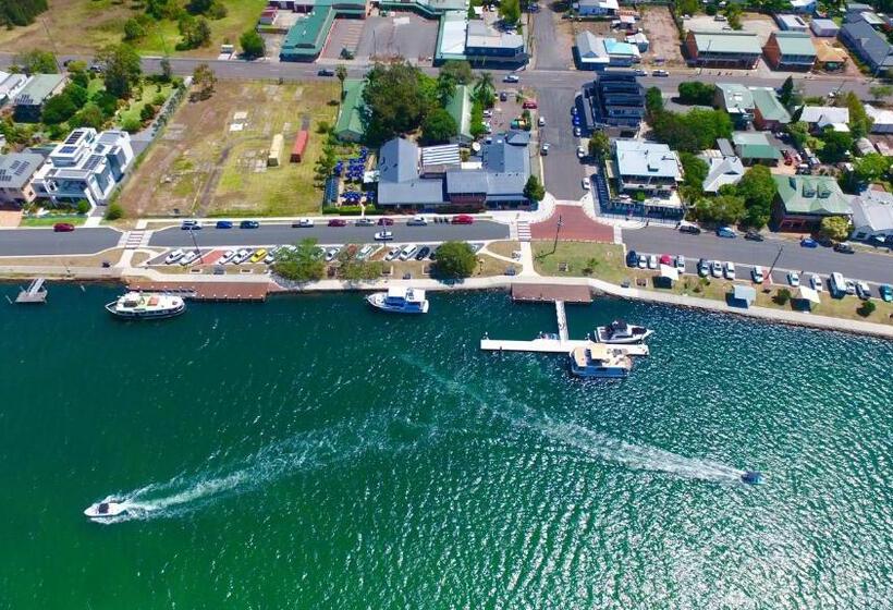 מוטל Tea Gardens