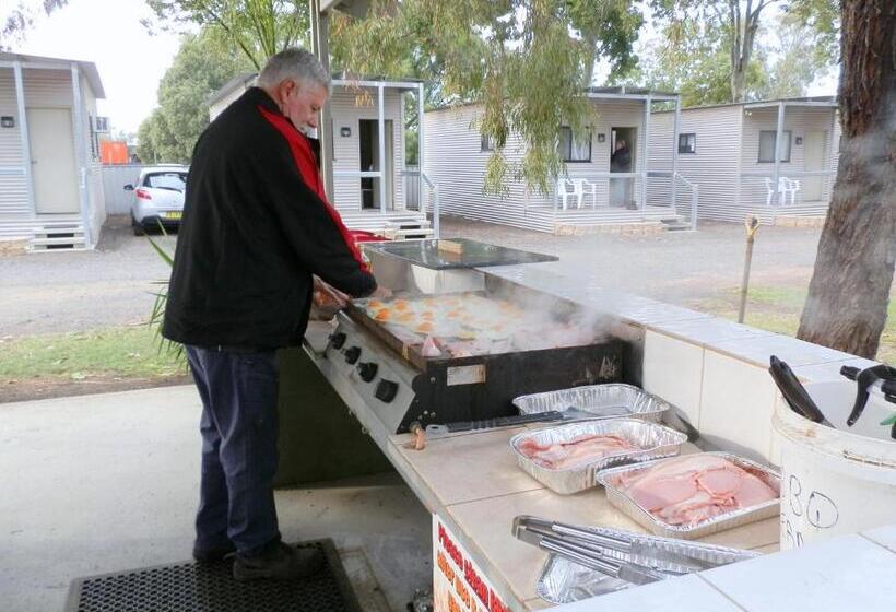 Narrabri Motel And Caravan Park