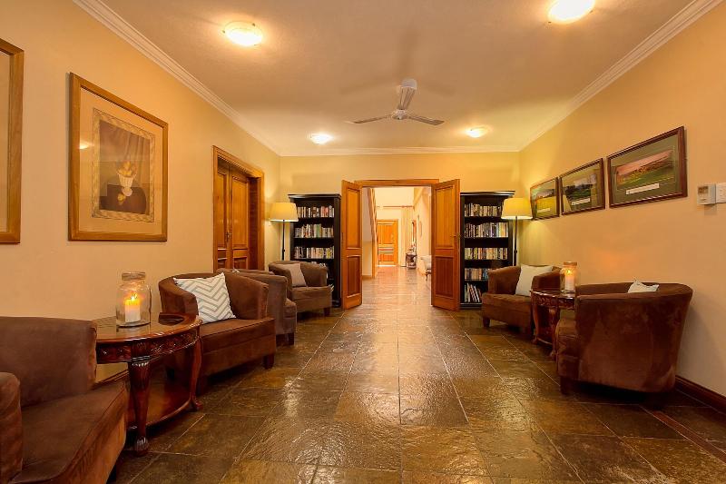 Пансион Centurion Golf Suites Boca Walk