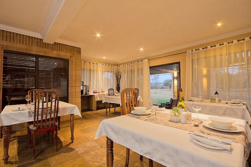 Пансион Centurion Golf Suites Boca Walk