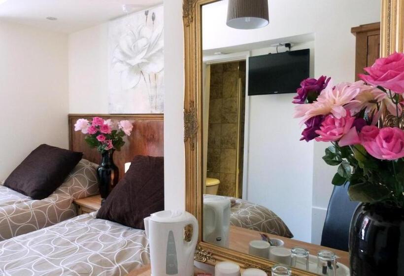 ペンション Riverside