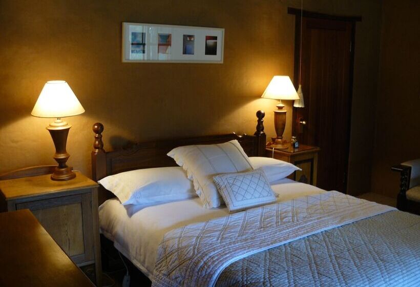 פנסיון Wildwood Guesthouse