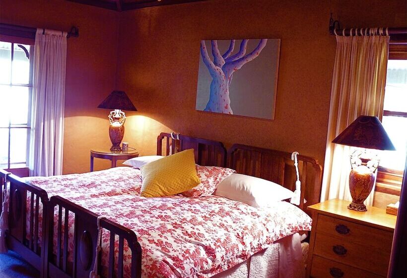 פנסיון Wildwood Guesthouse