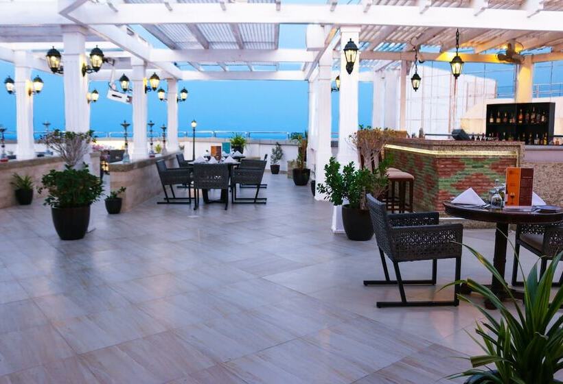 Ramada Hotel And Suites Amwaj Islands