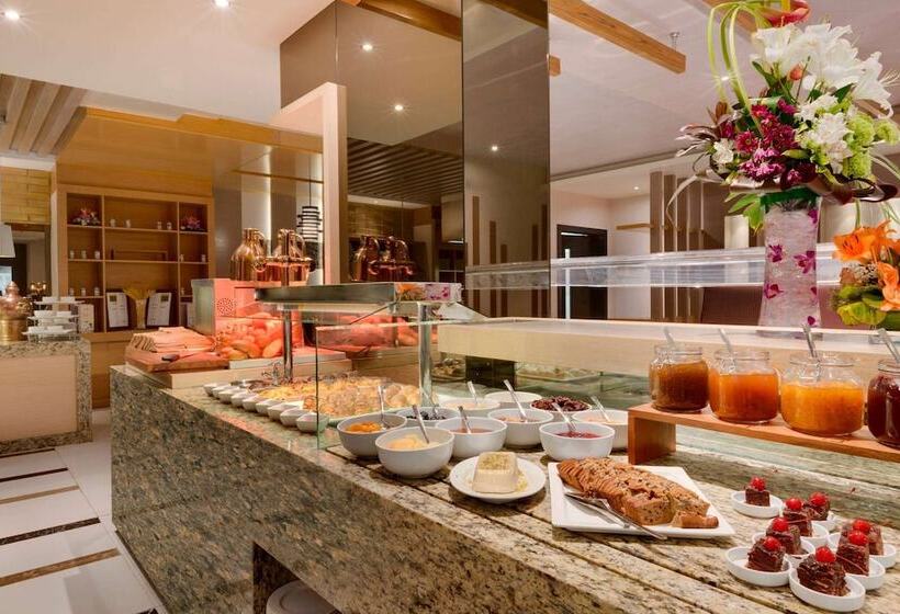 Ramada Hotel And Suites Amwaj Islands