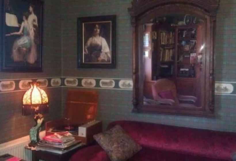 Sirens Bed & Breakfast