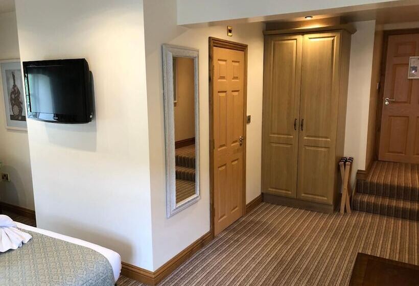 The George Hotel Stansted Airport