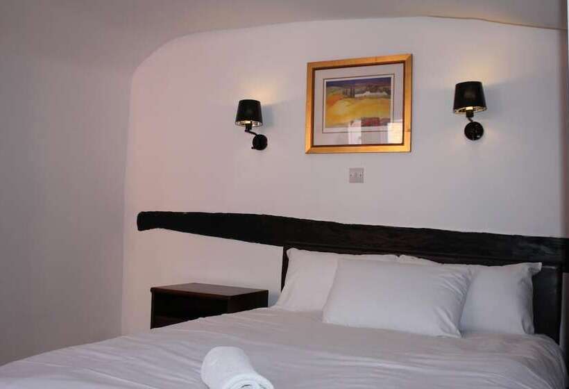 The George Hotel Stansted Airport