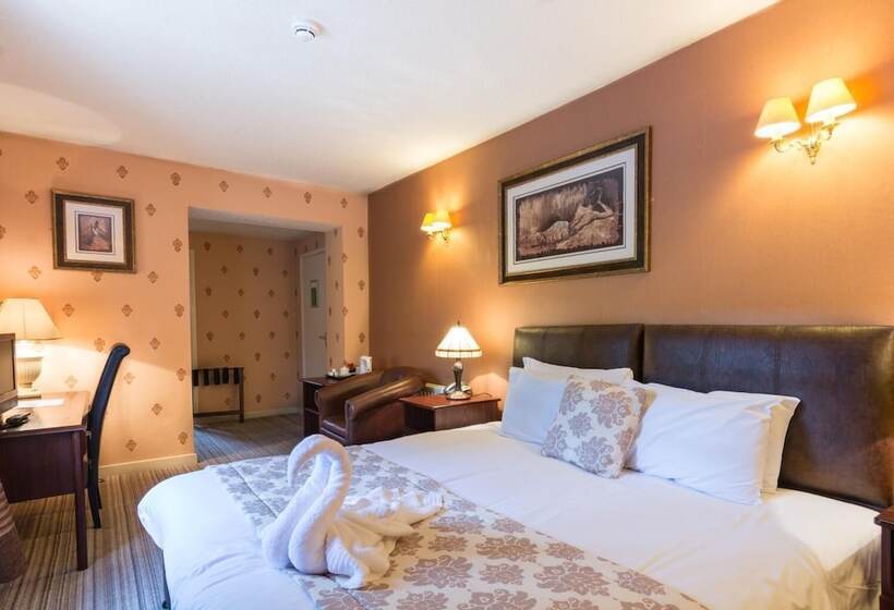 The George Hotel Stansted Airport