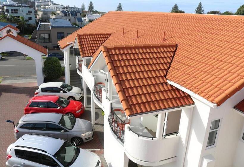 The Mission Belle Motel