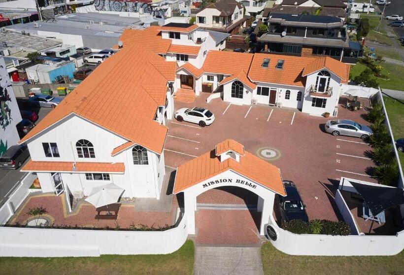 The Mission Belle Motel